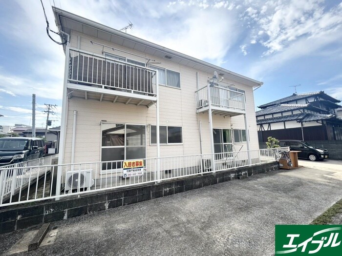 ニーヴェ古賀の物件外観写真