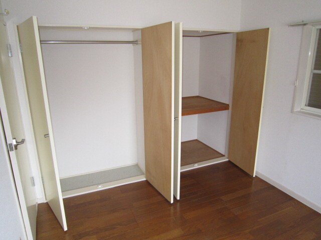 ニーヴェ古賀の物件内観写真