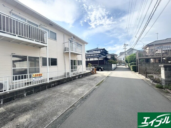 ニーヴェ古賀の物件外観写真