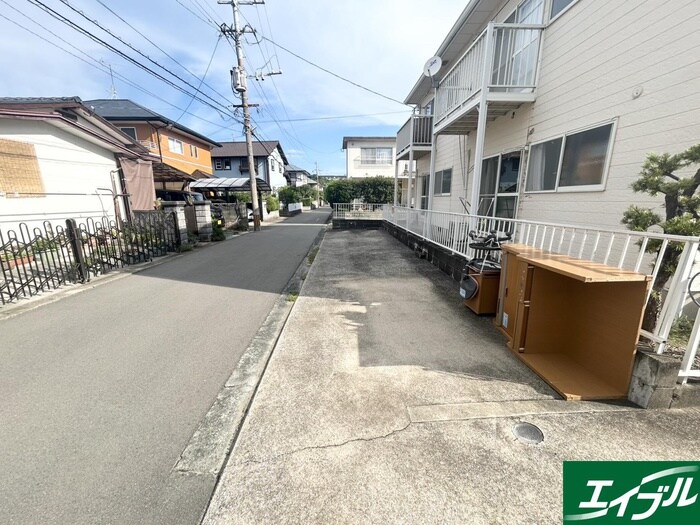 ニーヴェ古賀の物件外観写真