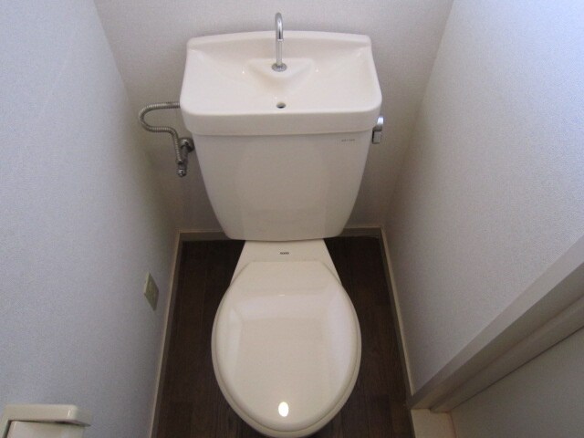 ニーヴェ古賀の物件内観写真