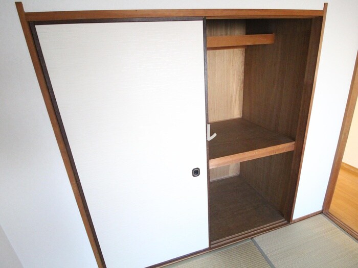 本多ハイツ長門石の物件内観写真