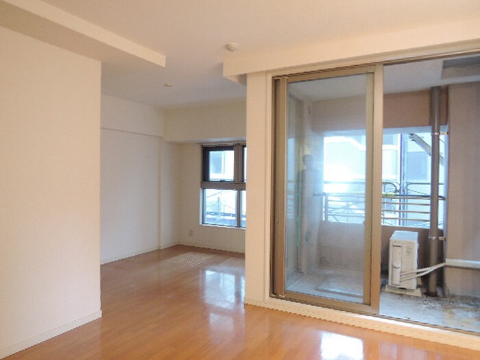 クレアセンターマーク606号室の物件内観写真