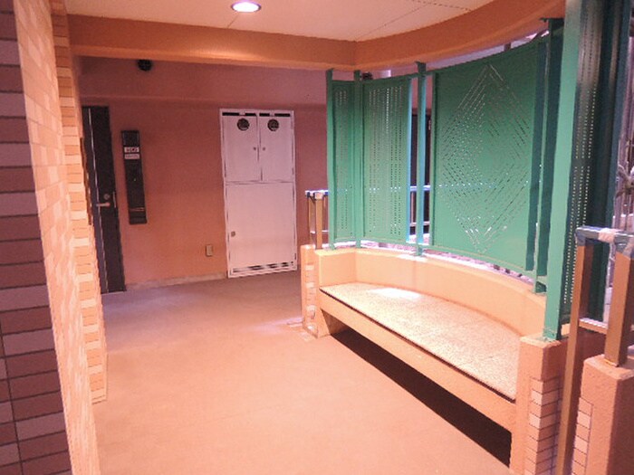 クレアセンターマーク606号室の物件外観写真