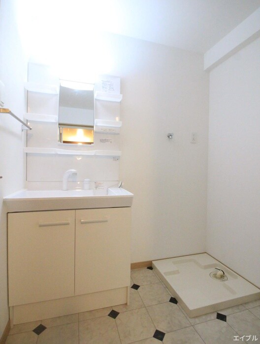 マーブル リヌーキー Ⅱの物件内観写真