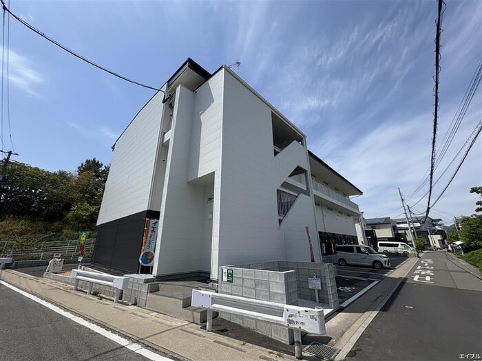 ガレージハウス青葉の物件外観写真