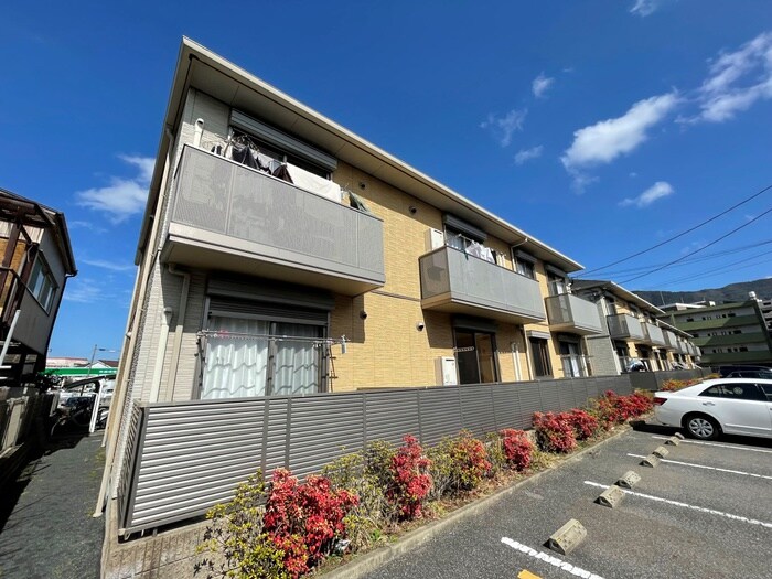 クラヴィエ三萩野Ｆの物件外観写真