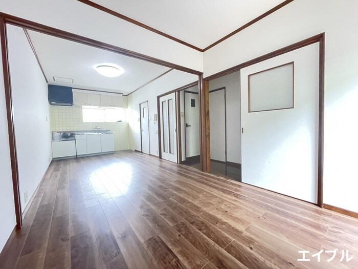 グロリアス１１Ａ棟の物件内観写真