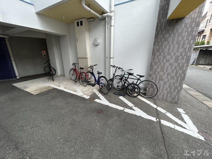 第６元木ビルの物件外観写真