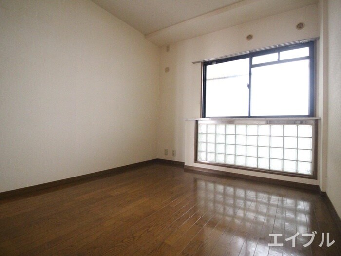 シャトレ参番館の物件内観写真