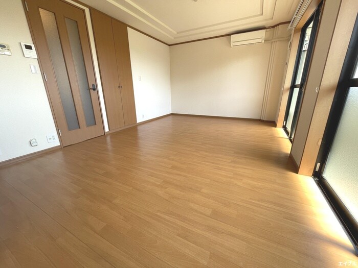 メゾンドコンフォースⅠの物件内観写真