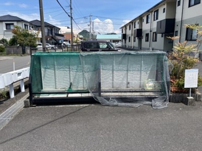 グランドール　Ｂ棟の物件外観写真