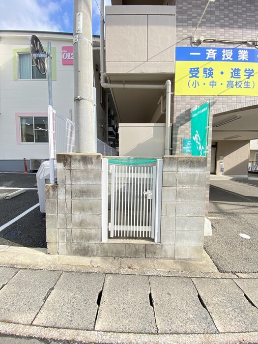 レジデンシャル長尾の物件外観写真