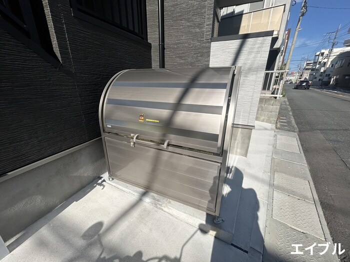 THE NOBLES　聖マリア病院前の物件外観写真