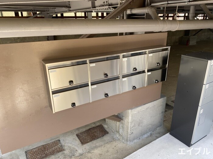 荒江コーポの物件外観写真