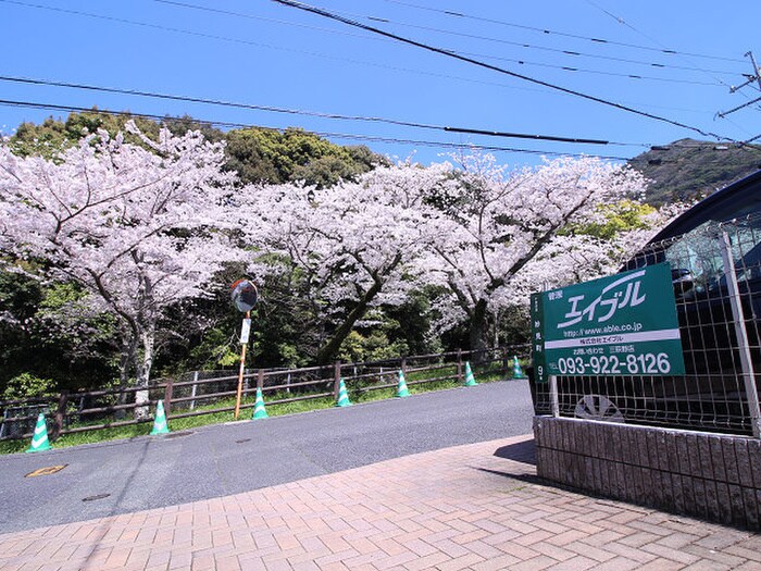 フォレスト妙見の物件外観写真