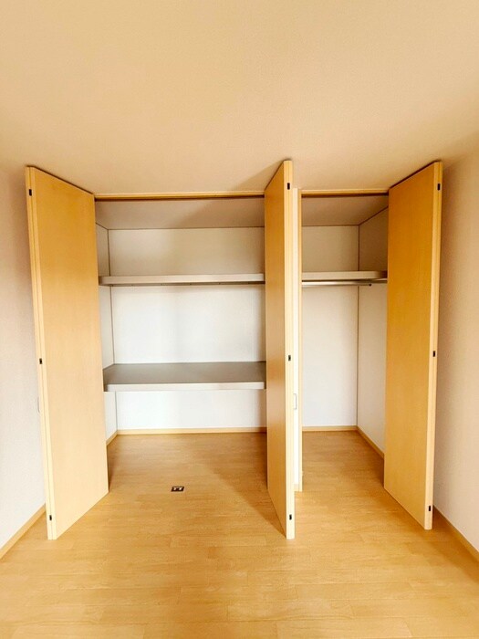 フォレスト妙見の物件内観写真