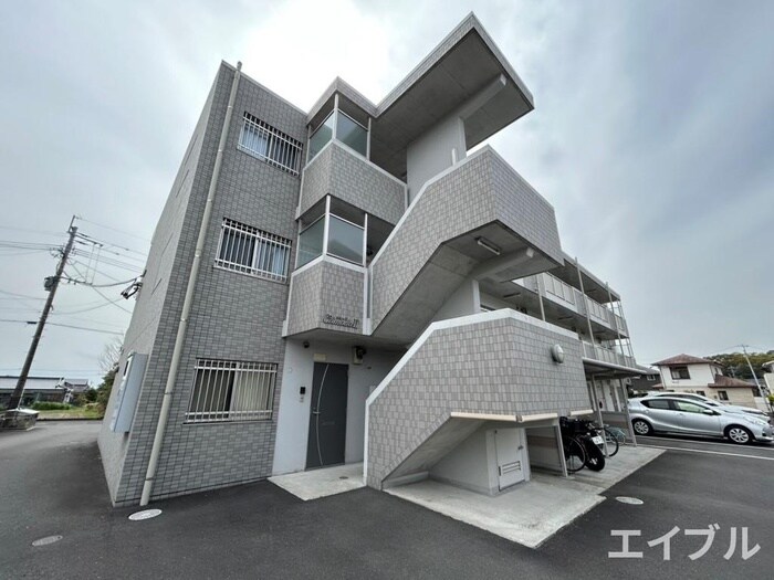 コモ－ドⅡの物件外観写真