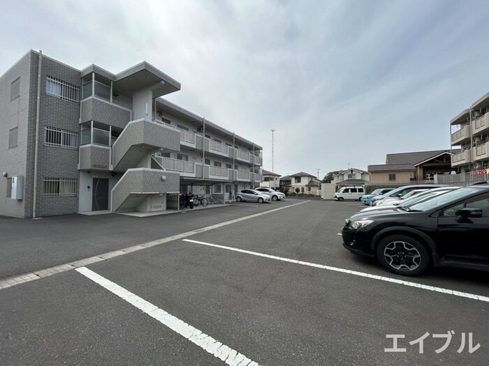 コモ－ドⅡの物件外観写真