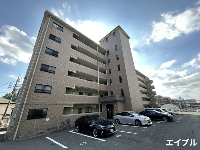 グランドヒル野中の物件外観写真