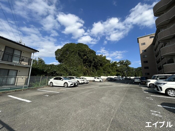 グランドヒル野中の物件外観写真