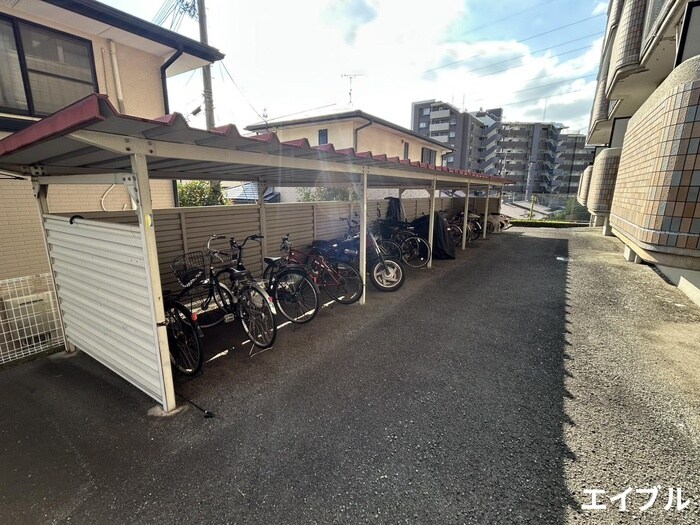 グランドヒル野中の物件外観写真