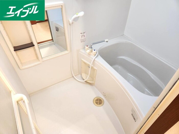 サンフラワ－ハイツＡ棟の物件内観写真