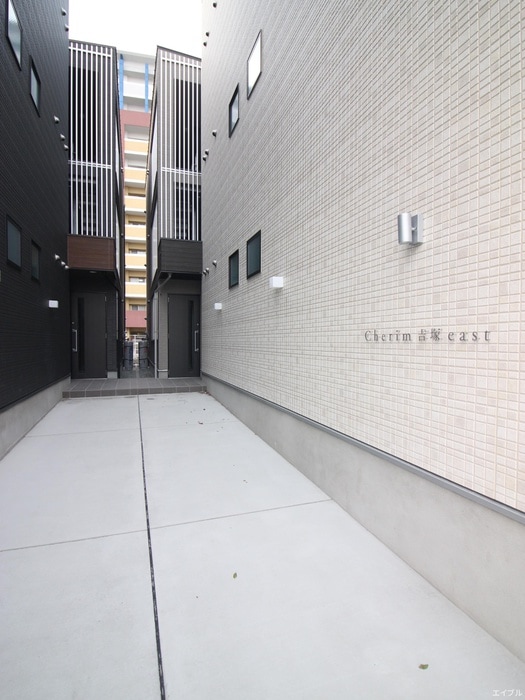 Ｃｈｅｒｉｍ　吉塚　ｅａｓｔの物件外観写真