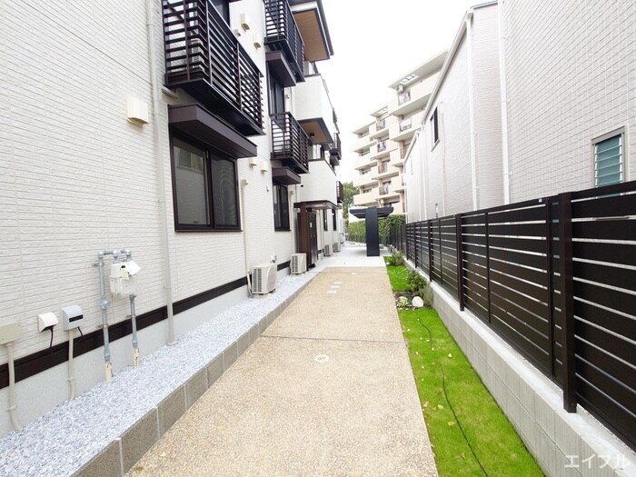 トリシア東大利の物件外観写真