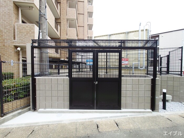 トリシア東大利の物件外観写真