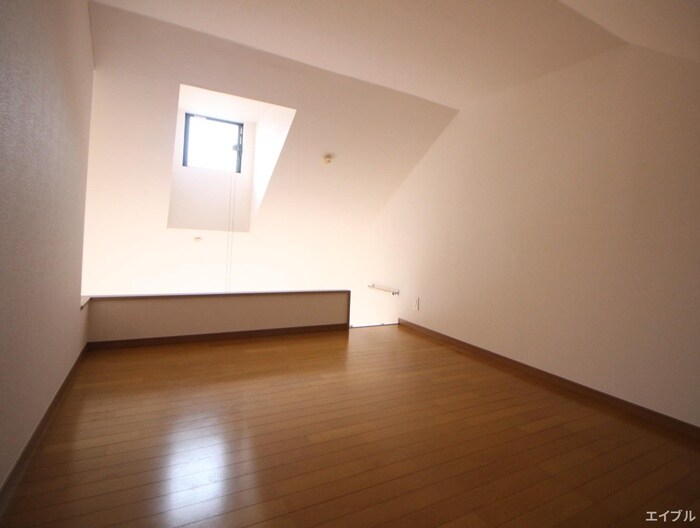 エミリーコート博多の物件内観写真
