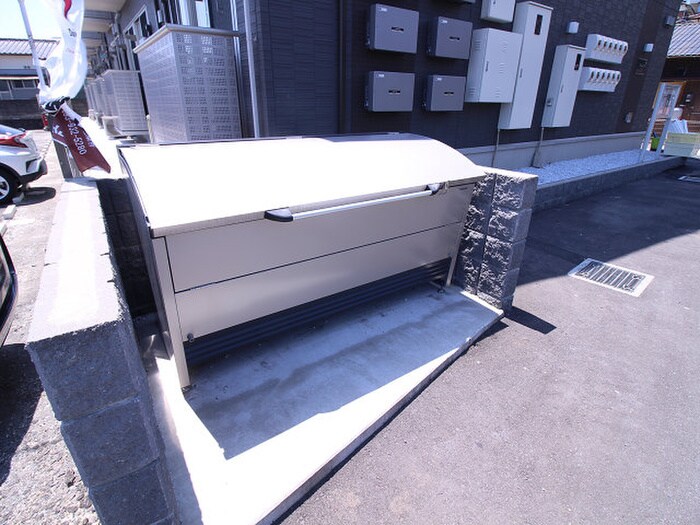 アカイユⅢの物件外観写真