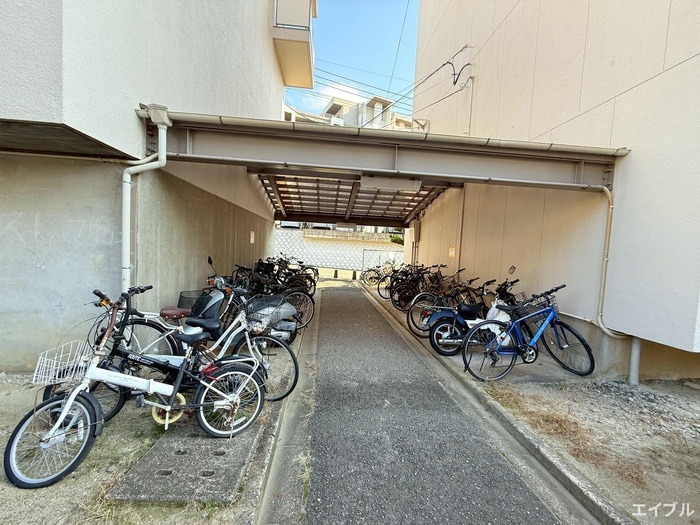 金久ビル３００棟の物件外観写真