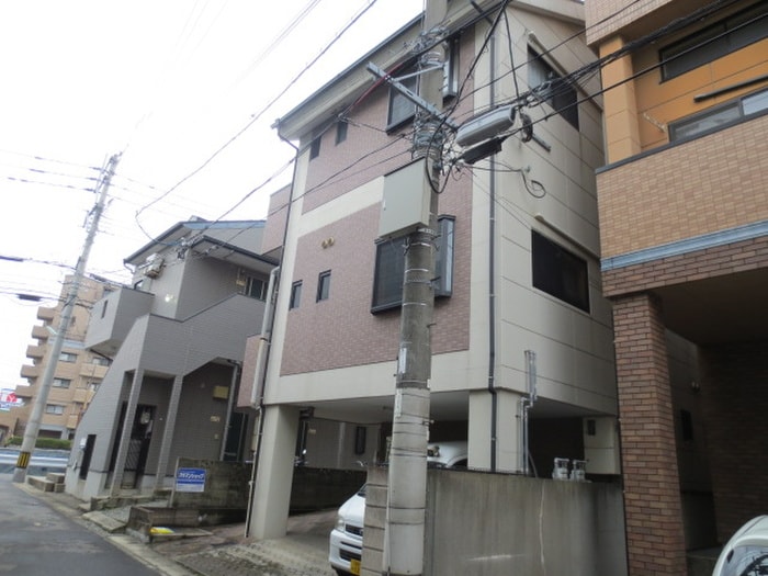 ロ－レル友泉亭の物件外観写真