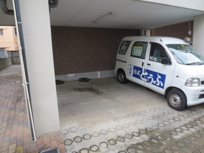 ロ－レル友泉亭の物件外観写真