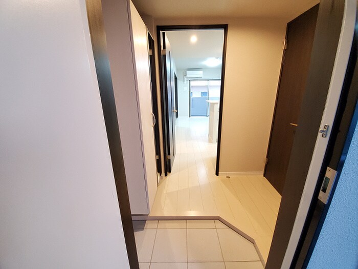 サンシャインタワー三萩野の物件内観写真