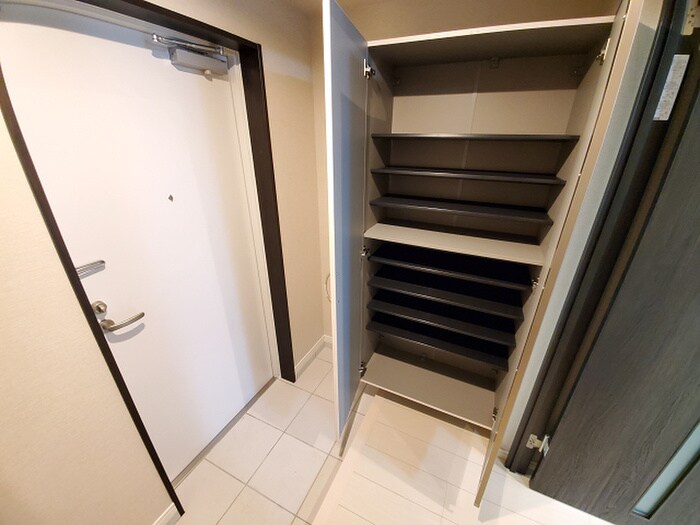 サンシャインタワー三萩野の物件内観写真