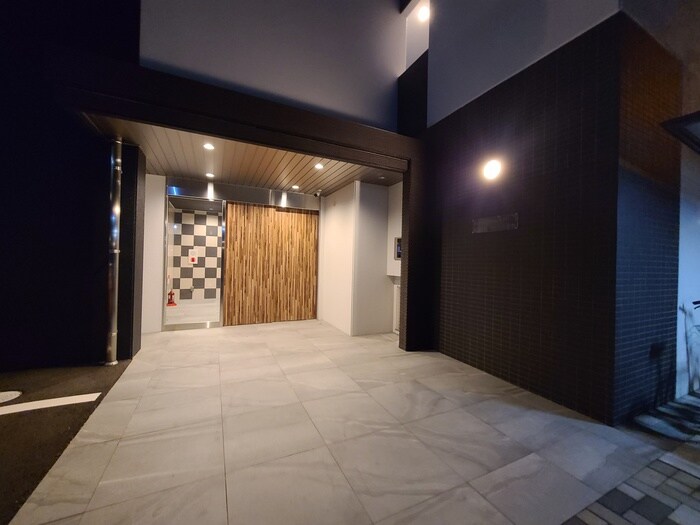 サンシャインタワー三萩野の物件外観写真