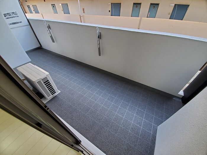 サンシャインタワー三萩野の物件内観写真