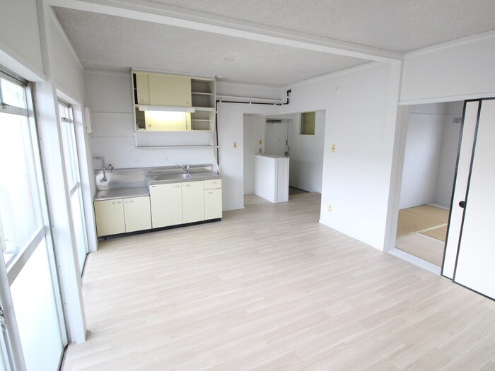 ヴィラナリー中間4号棟の物件内観写真