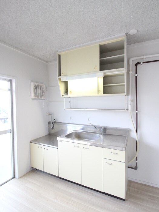 ヴィラナリー中間4号棟の物件内観写真