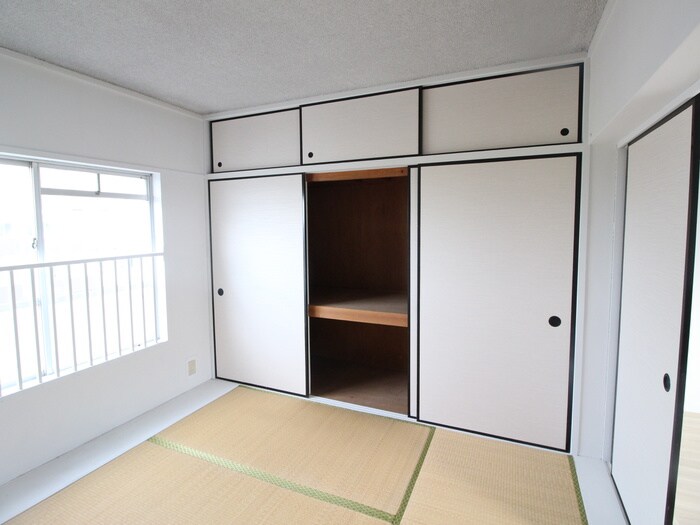 ヴィラナリー中間4号棟の物件内観写真