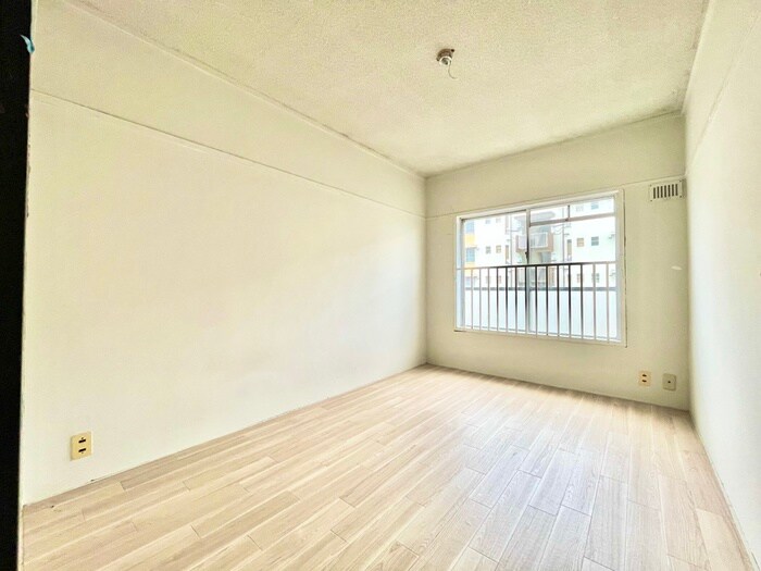 ヴィラナリー中間4号棟の物件内観写真