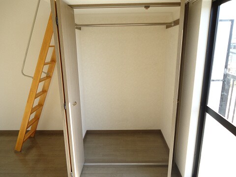 イーストスプリームⅢＢの物件内観写真