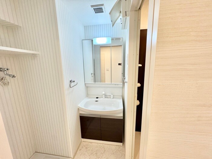 ｺﾝﾀﾞｸﾄﾚｼﾞﾃﾞﾝｽHIBIKINOの物件内観写真