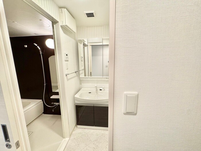 ｺﾝﾀﾞｸﾄﾚｼﾞﾃﾞﾝｽHIBIKINOの物件内観写真