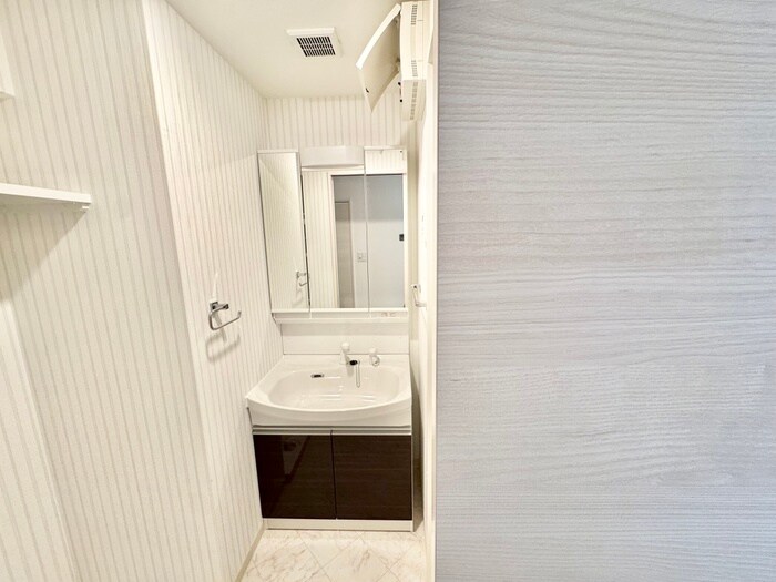 ｺﾝﾀﾞｸﾄﾚｼﾞﾃﾞﾝｽHIBIKINOの物件内観写真