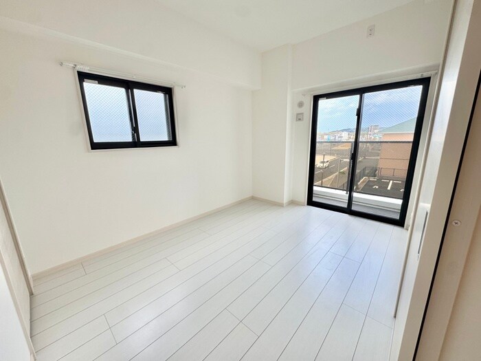 ｺﾝﾀﾞｸﾄﾚｼﾞﾃﾞﾝｽHIBIKINOの物件内観写真