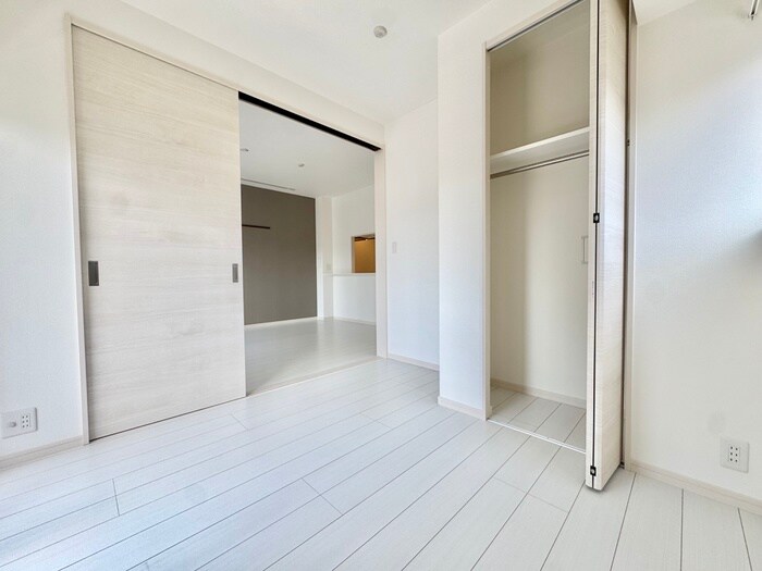 ｺﾝﾀﾞｸﾄﾚｼﾞﾃﾞﾝｽHIBIKINOの物件内観写真