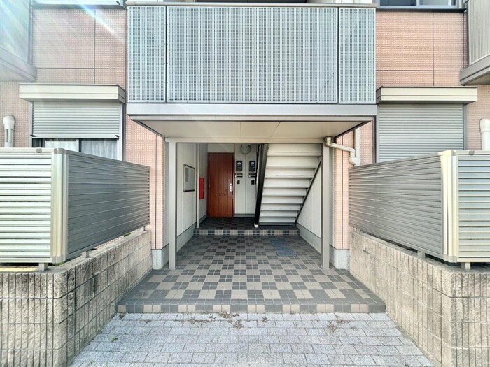 グランスペック芦屋の物件外観写真